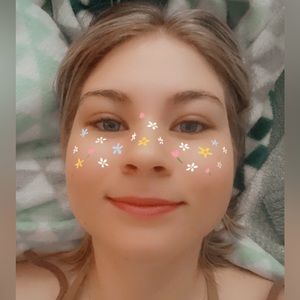 Meet your Posher, Demi